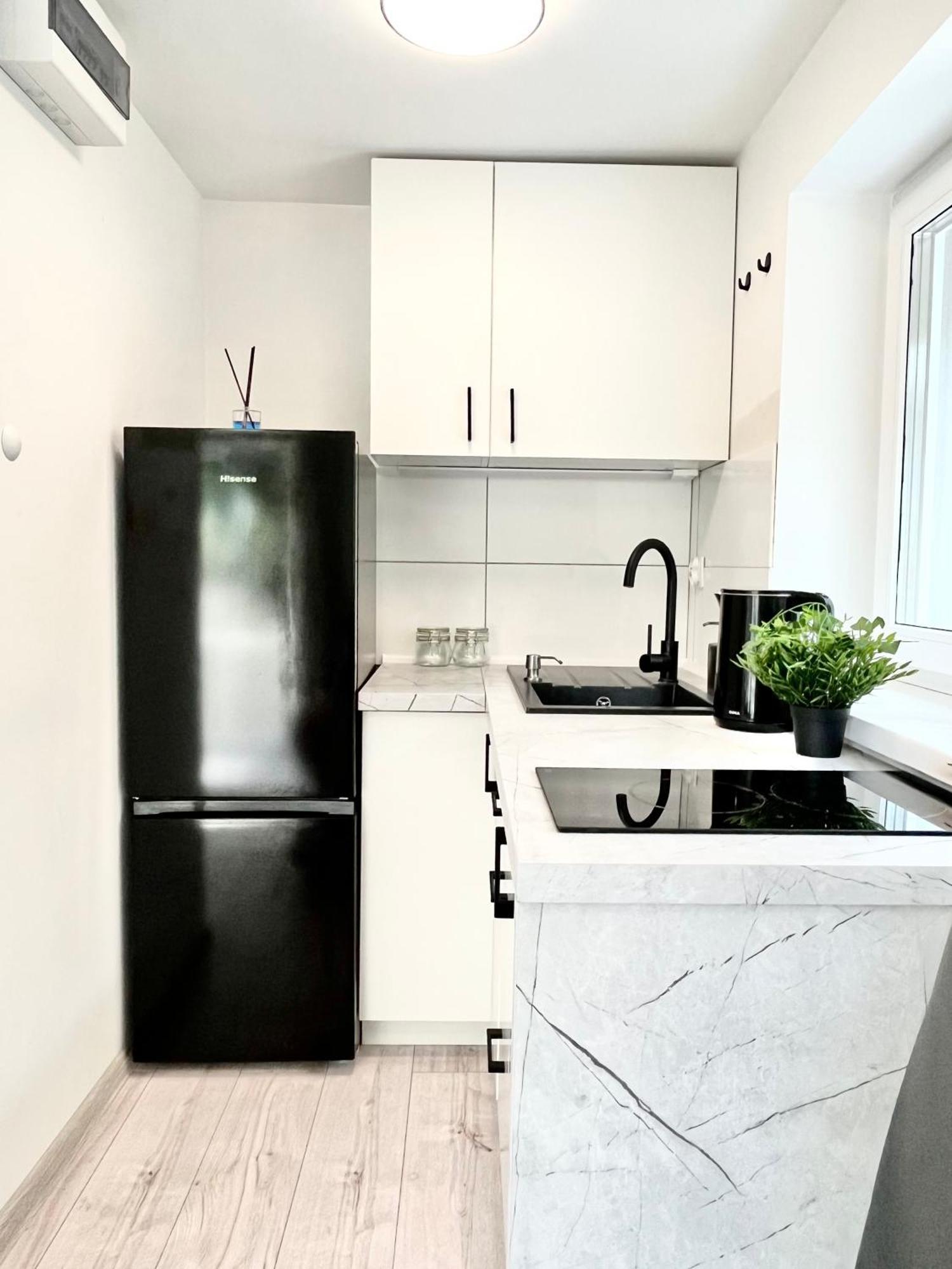 Apartament Goplanska Free Parking Self Check-In 24H Познан Екстериор снимка